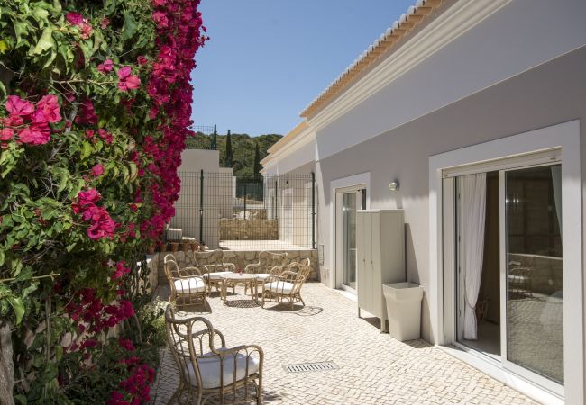 House in Salema - Villa Salemar, sea view, private pool House in Salema - Villa Salemar, sea view, private pool