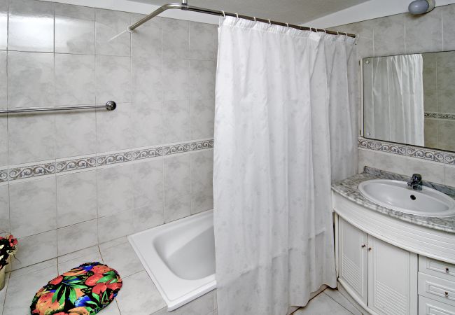 Bathroom with bathtub bathroom with bathtub in Villa Beatriz