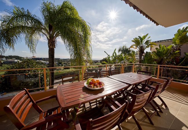 Villa in Lagos - Quinta Marina with sea views, private pool and garden Villa in Lagos - Quinta Marina with sea views, private pool and garden