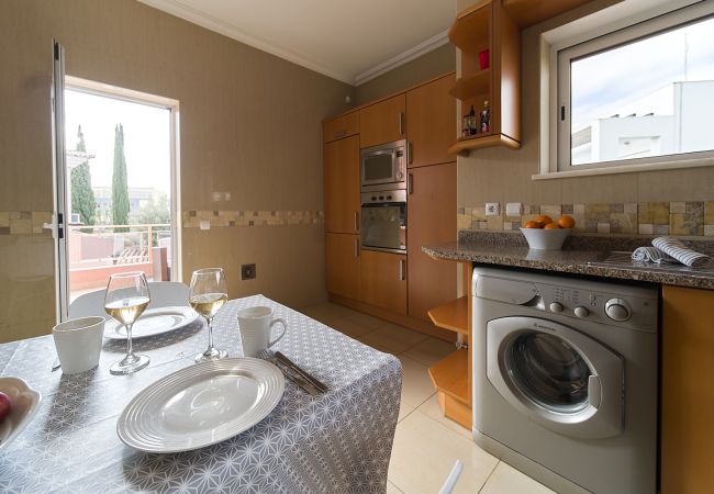 Villa in Lagos - Quinta Marina with sea views, private pool and garden Villa in Lagos - Quinta Marina with sea views, private pool and garden