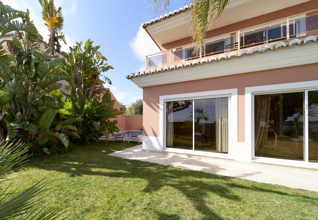 Villa in Lagos - Quinta Marina with sea views, private pool and garden Villa in Lagos - Quinta Marina with sea views, private pool and garden