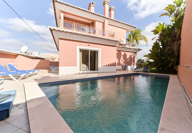Villa in Lagos - Quinta Marina with sea views, private pool and garden Villa in Lagos - Quinta Marina with sea views, private pool and garden