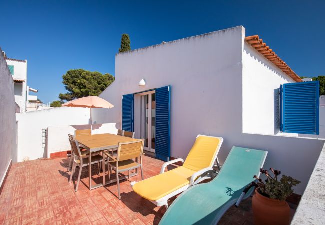 House in Alvor - Casa Realengo directly on the beach and 3 communal pools House in Alvor - Casa Realengo directly on the beach and 3 communal pools