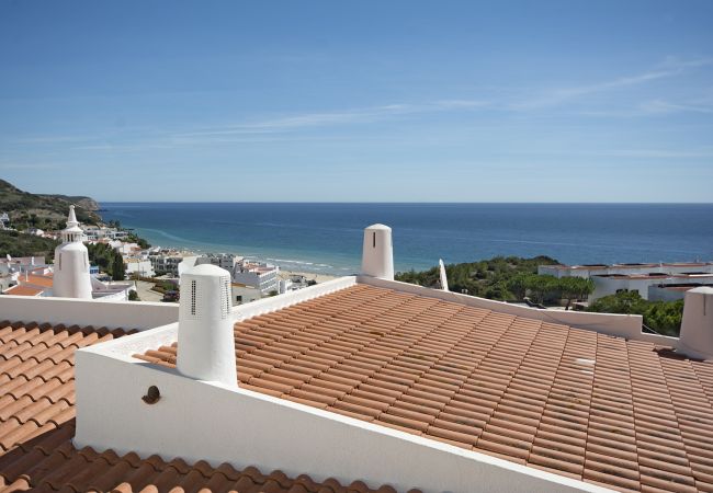 Apartment in Salema - Casa Marsalema beautiful holiday flat with sea view Apartment in Salema - Casa Marsalema beautiful holiday flat with sea view