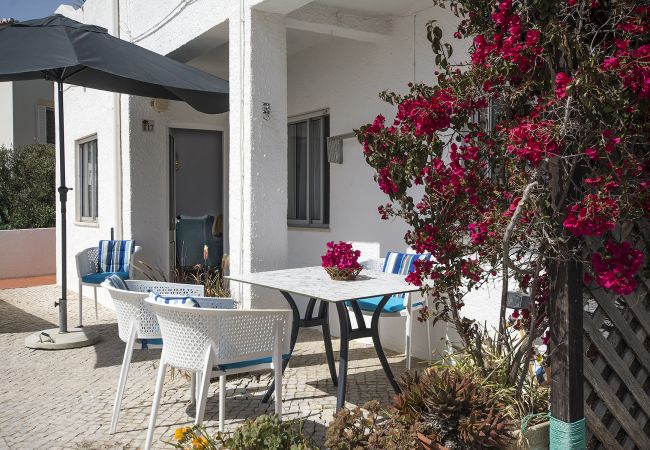 Apartment in Salema - Casa Marsalema beautiful holiday flat with sea view Apartment in Salema - Casa Marsalema beautiful holiday flat with sea view