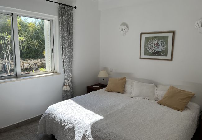 Apartment in Porches - Casa Galo Verde Apartment 2, quiet coastal location Apartment in Porches - Casa Galo Verde Apartment 2, quiet coastal location