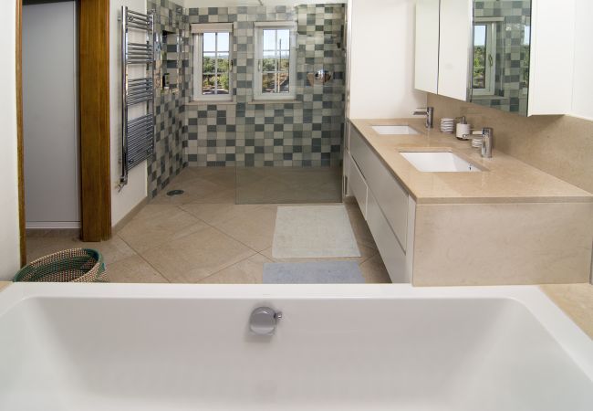 Villa in Lagos - Monte das Estrelicias, Luxury property, tennis court, Lagos beach Villa in Lagos - Monte das Estrelicias, Luxury property, tennis court, Lagos beach