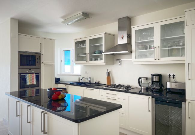 Apartment in Salema - Colina Mar, walk to the beach, sea view Apartment in Salema - Colina Mar, walk to the beach, sea view
