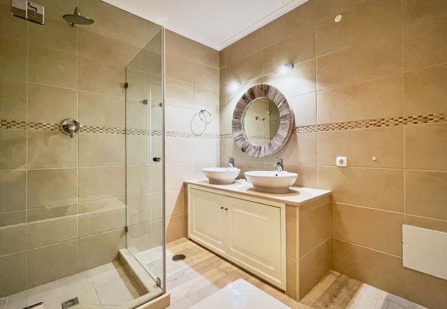 Apartment in Salema - Colina Mar, walk to the beach, sea view Apartment in Salema - Colina Mar, walk to the beach, sea view