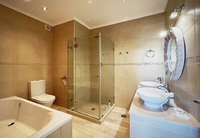 Apartment in Salema - Colina Mar, walk to the beach, sea view Apartment in Salema - Colina Mar, walk to the beach, sea view