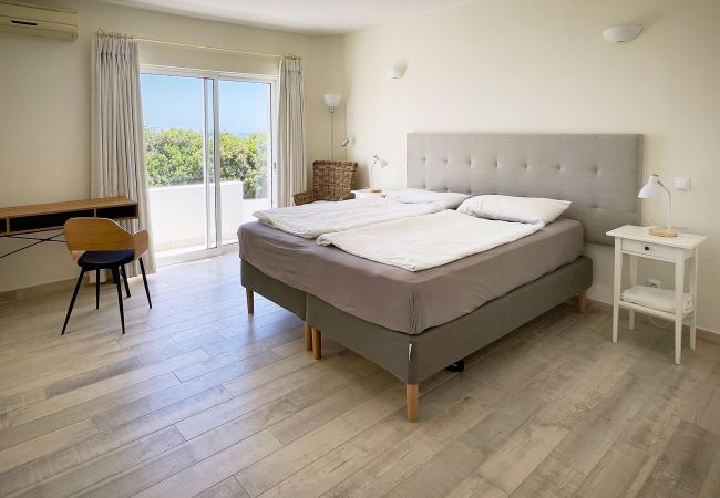Apartment in Salema - Colina Mar, walk to the beach, sea view Apartment in Salema - Colina Mar, walk to the beach, sea view