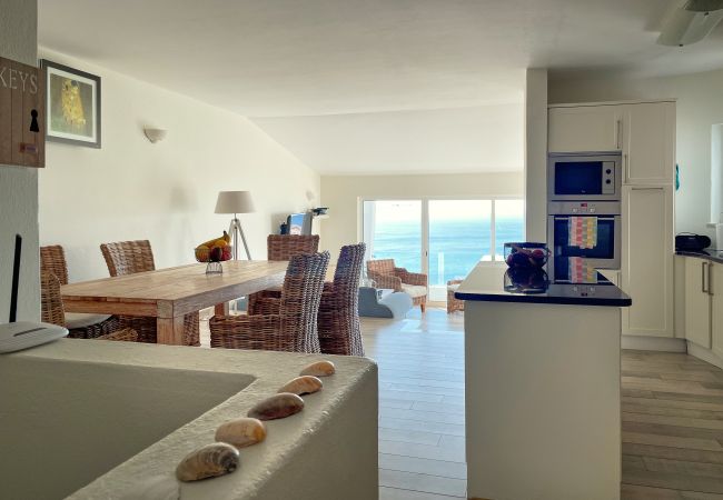 Apartment in Salema - Colina Mar, walk to the beach, sea view Apartment in Salema - Colina Mar, walk to the beach, sea view