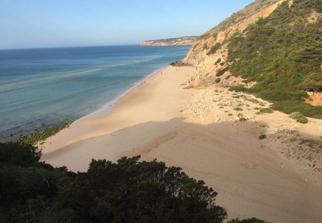 Apartment in Salema - Colina Mar, walk to the beach, sea view Apartment in Salema - Colina Mar, walk to the beach, sea view