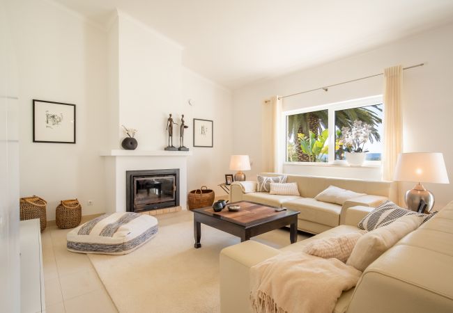Villa in Lagos - Quinta Felicidade, 4 bedroom holiday villa with private pool Villa in Lagos - Quinta Felicidade, 4 bedroom holiday villa with private pool