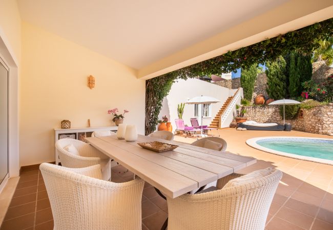 Villa in Lagos - Quinta Felicidade, 4 bedroom holiday villa with private pool Villa in Lagos - Quinta Felicidade, 4 bedroom holiday villa with private pool