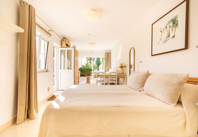 Villa in Lagos - Quinta Felicidade, 4 bedroom holiday villa with private pool Villa in Lagos - Quinta Felicidade, 4 bedroom holiday villa with private pool