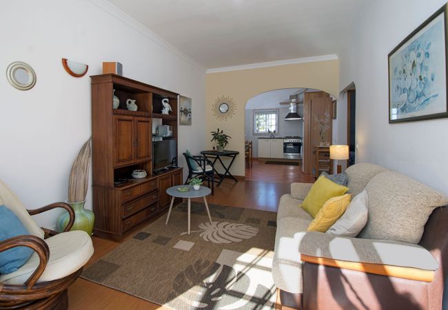 Casa em Luz - Villa Guari, piscina privada, belo jardim Casa em Luz - Villa Guari, piscina privada, belo jardim