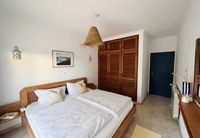Casa em Luz - Villa Atlantico, piscina e jardim, perto da praia Casa em Luz - Villa Atlantico, piscina e jardim, perto da praia