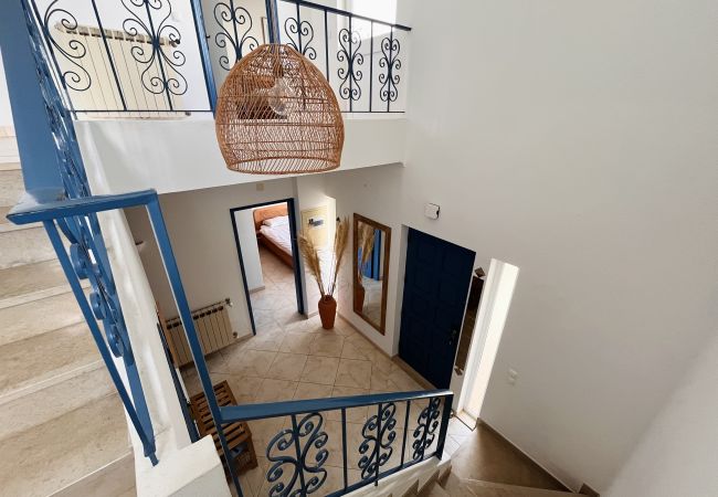 Casa em Luz - Villa Atlantico, piscina e jardim, perto da praia Casa em Luz - Villa Atlantico, piscina e jardim, perto da praia