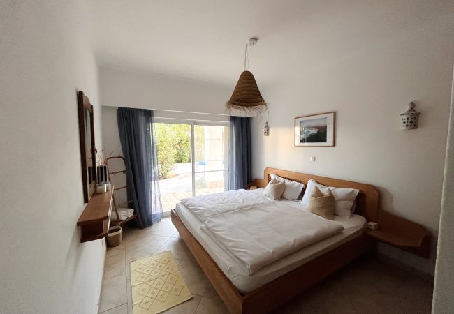 Casa em Luz - Villa Atlantico, piscina e jardim, perto da praia Casa em Luz - Villa Atlantico, piscina e jardim, perto da praia