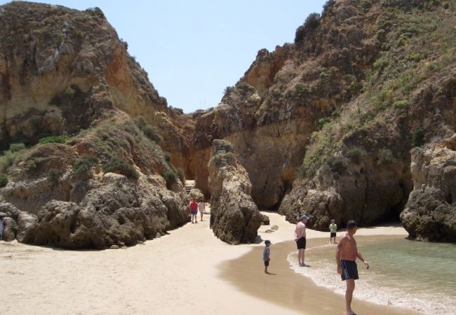 Casa em Alvor - Casa Pastrano mesmo em frente à praia e 3 piscinas comuns Casa em Alvor - Casa Pastrano mesmo em frente à praia e 3 piscinas comuns