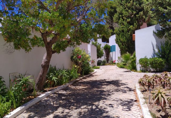 Casa em Alvor - Casa Pastrano mesmo em frente à praia e 3 piscinas comuns Casa em Alvor - Casa Pastrano mesmo em frente à praia e 3 piscinas comuns
