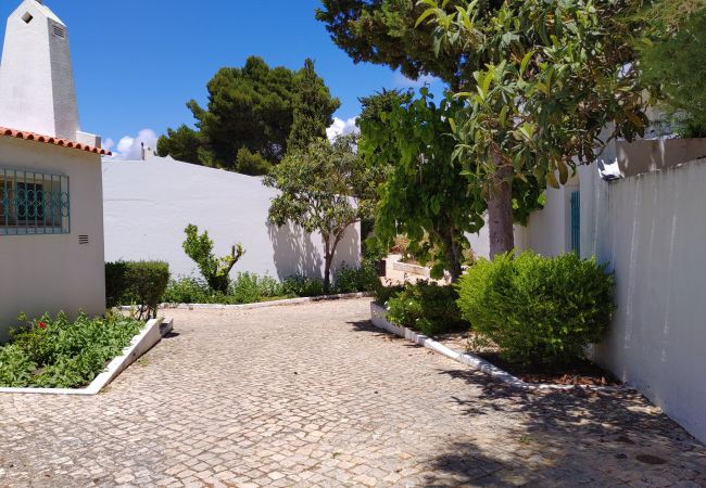 Casa em Alvor - Casa Pastrano mesmo em frente à praia e 3 piscinas comuns Casa em Alvor - Casa Pastrano mesmo em frente à praia e 3 piscinas comuns