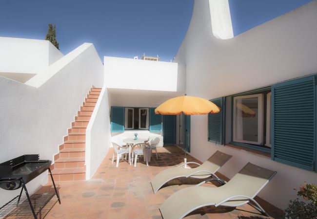 Casa em Alvor - Casa Pastrano mesmo em frente à praia e 3 piscinas comuns Casa em Alvor - Casa Pastrano mesmo em frente à praia e 3 piscinas comuns