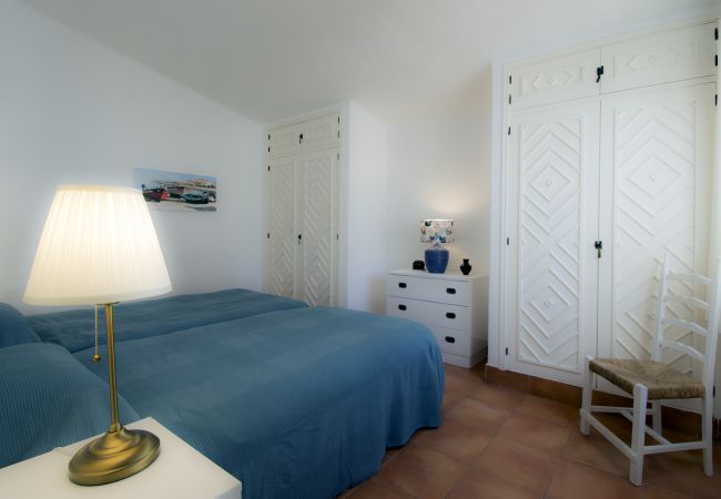 Casa em Alvor - Casa Pastrano mesmo em frente à praia e 3 piscinas comuns Casa em Alvor - Casa Pastrano mesmo em frente à praia e 3 piscinas comuns