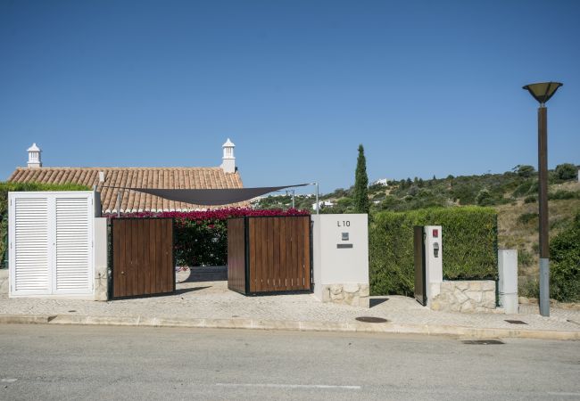 Casa em Salema - Villa Salemar com 4 quartos e piscina privada Casa em Salema - Villa Salemar com 4 quartos e piscina privada