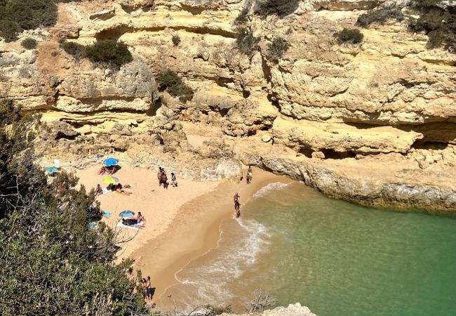 Praia das Fontanhas Praia das Fontanhas