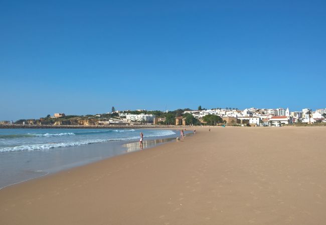 Apartamento em Lagos -  Casa Onda Mirabaia, apartamento na praia para 4 pessoas Apartamento em Lagos -  Casa Onda Mirabaia, apartamento na praia para 4 pessoas