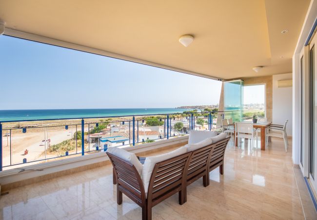 Apartamento em Lagos -  Casa Onda Mirabaia, apartamento na praia para 4 pessoas Apartamento em Lagos -  Casa Onda Mirabaia, apartamento na praia para 4 pessoas