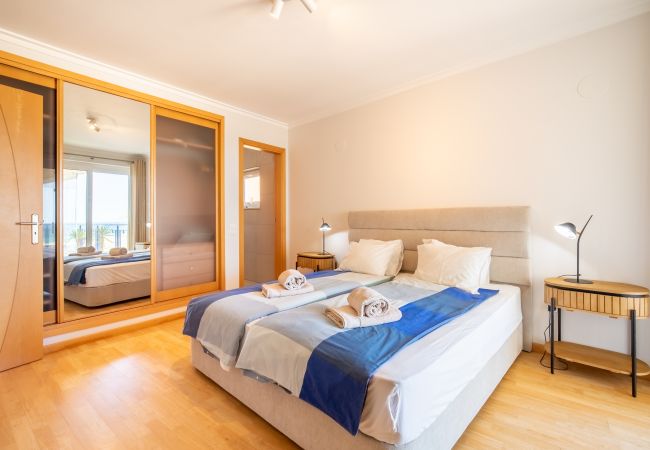 Apartamento em Lagos -  Casa Onda Mirabaia, apartamento na praia para 4 pessoas Apartamento em Lagos -  Casa Onda Mirabaia, apartamento na praia para 4 pessoas