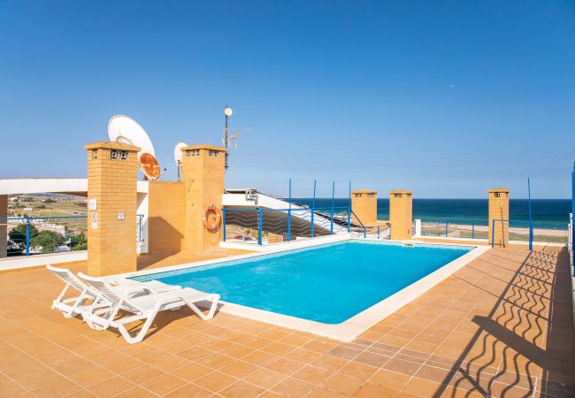 Apartamento em Lagos -  Casa Onda Mirabaia, apartamento na praia para 4 pessoas Apartamento em Lagos -  Casa Onda Mirabaia, apartamento na praia para 4 pessoas