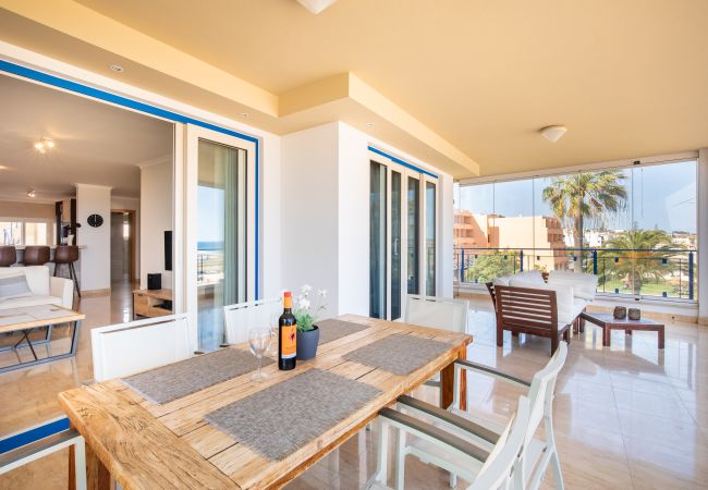Apartamento em Lagos -  Casa Onda Mirabaia, apartamento na praia para 4 pessoas Apartamento em Lagos -  Casa Onda Mirabaia, apartamento na praia para 4 pessoas