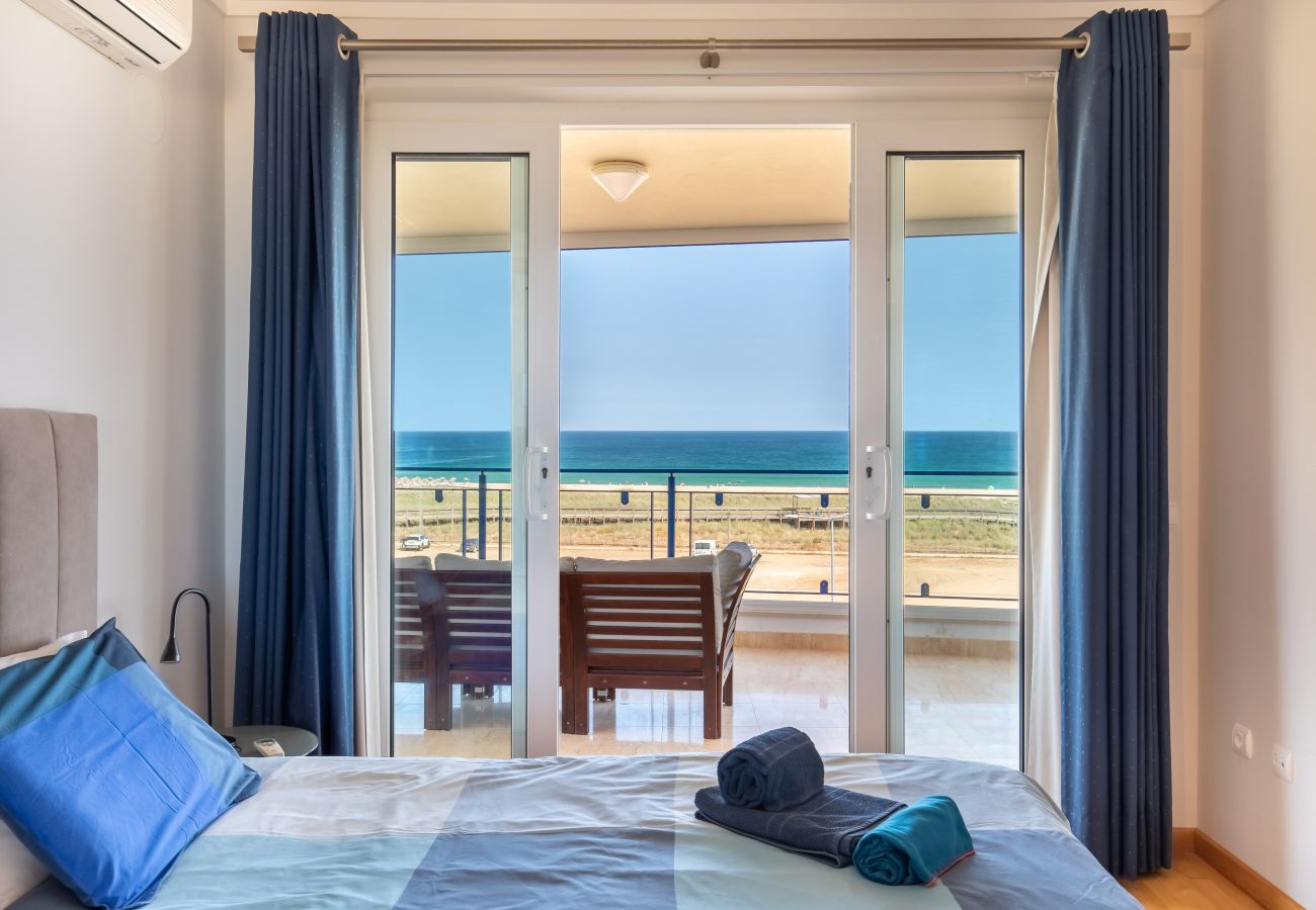 Apartamento em Lagos -  Casa Onda Mirabaia, apartamento na praia para 4 pessoas Apartamento em Lagos -  Casa Onda Mirabaia, apartamento na praia para 4 pessoas