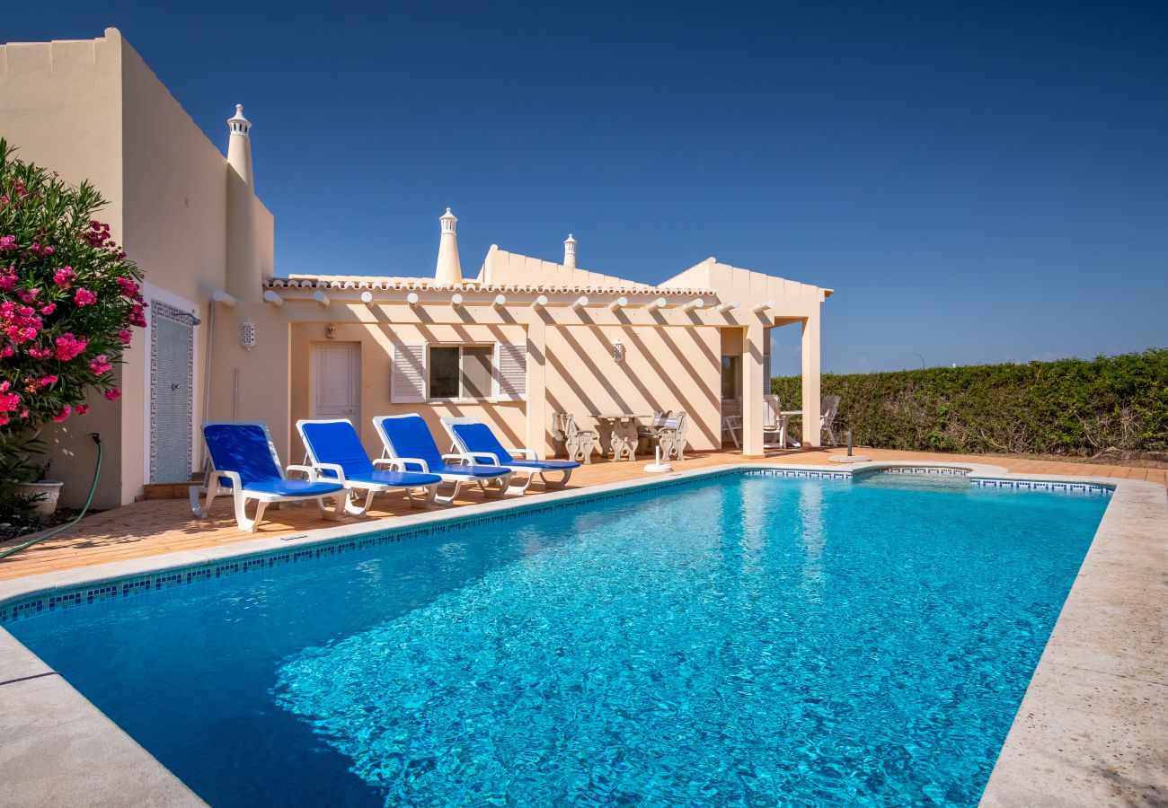Ferienhaus in Lagos - Villa Maren, ruhiges Villenviertel, Pool Ferienhaus in Lagos - Villa Maren, ruhiges Villenviertel, Pool