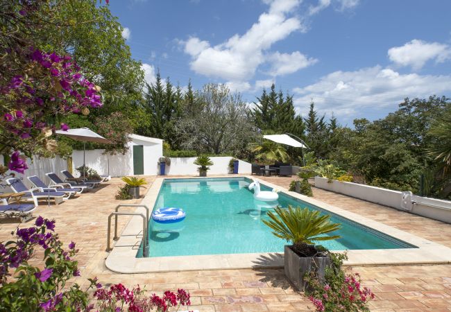 Villa in Lagos - Villa Lorena mit großen privaten Pool und Garten Villa in Lagos - Villa Lorena mit großen privaten Pool und Garten