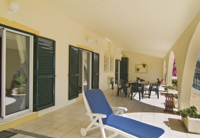 Villa in Lagos - Villa Lorena mit großen privaten Pool und Garten Villa in Lagos - Villa Lorena mit großen privaten Pool und Garten
