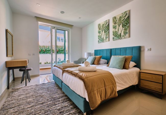 Ferienwohnung in Lagos - Casa Julia für 6 Personen, Strandnähe mit Gemeinschaftspool Ferienwohnung in Lagos - Casa Julia für 6 Personen, Strandnähe mit Gemeinschaftspool