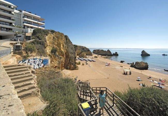 Ferienwohnung in Lagos - Casa Julia für 6 Personen, Strandnähe mit Gemeinschaftspool Ferienwohnung in Lagos - Casa Julia für 6 Personen, Strandnähe mit Gemeinschaftspool