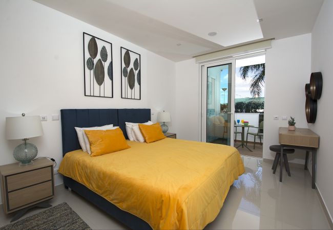 Ferienwohnung in Lagos - Casa Julia für 6 Personen, Strandnähe mit Gemeinschaftspool Ferienwohnung in Lagos - Casa Julia für 6 Personen, Strandnähe mit Gemeinschaftspool