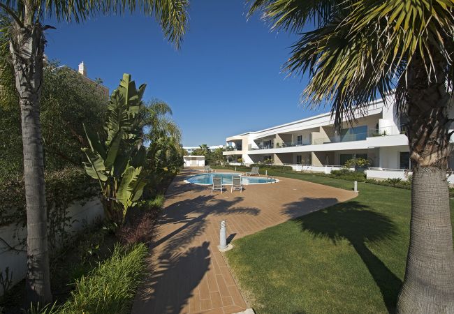 Ferienwohnung in Lagos - Casa Julia für 6 Personen, Strandnähe mit Gemeinschaftspool Ferienwohnung in Lagos - Casa Julia für 6 Personen, Strandnähe mit Gemeinschaftspool