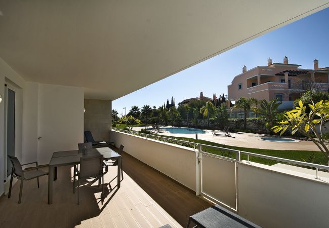 Ferienwohnung in Lagos - Casa Julia für 6 Personen, Strandnähe mit Gemeinschaftspool Ferienwohnung in Lagos - Casa Julia für 6 Personen, Strandnähe mit Gemeinschaftspool