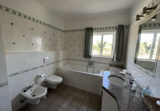Ferienwohnung in Porches - Galo Verde, traumhafte Ferienwohnungen mit Blick zum Meer Ferienwohnung in Porches - Galo Verde, traumhafte Ferienwohnungen mit Blick zum Meer