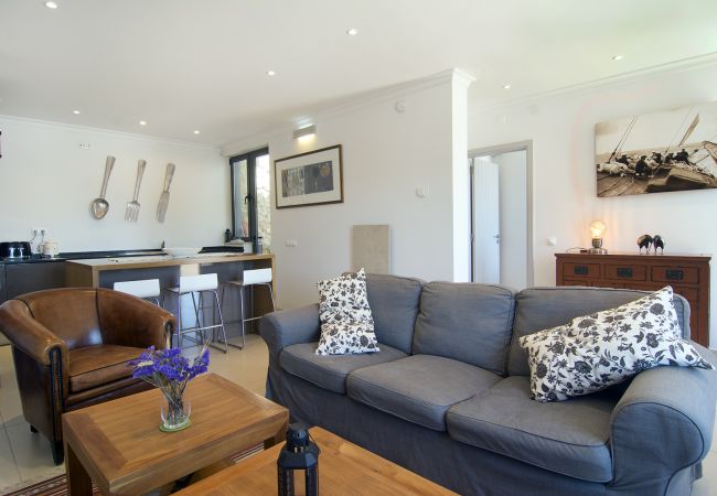 Ferienwohnung in Salema - Casa Sereia Praia, Schicke Meerblick Ferienwohnung  Ferienwohnung in Salema - Casa Sereia Praia, Schicke Meerblick Ferienwohnung
