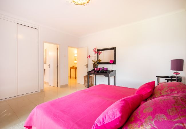Villa in Lagos - Quinta Felicidade, 4 Schlafzimmer, Ferienvilla mit privatem Pool Villa in Lagos - Quinta Felicidade, 4 Schlafzimmer, Ferienvilla mit privatem Pool
