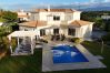 Villa in Portimão - Villa Larissa, gediegene private Villa, 4 Schlafzimmer, auf dem Land von Portimão, privater Pool Villa in Portimão - Villa Larissa, gediegene private Villa, 4 Schlafzimmer, auf dem Land von Portimão, privater Pool